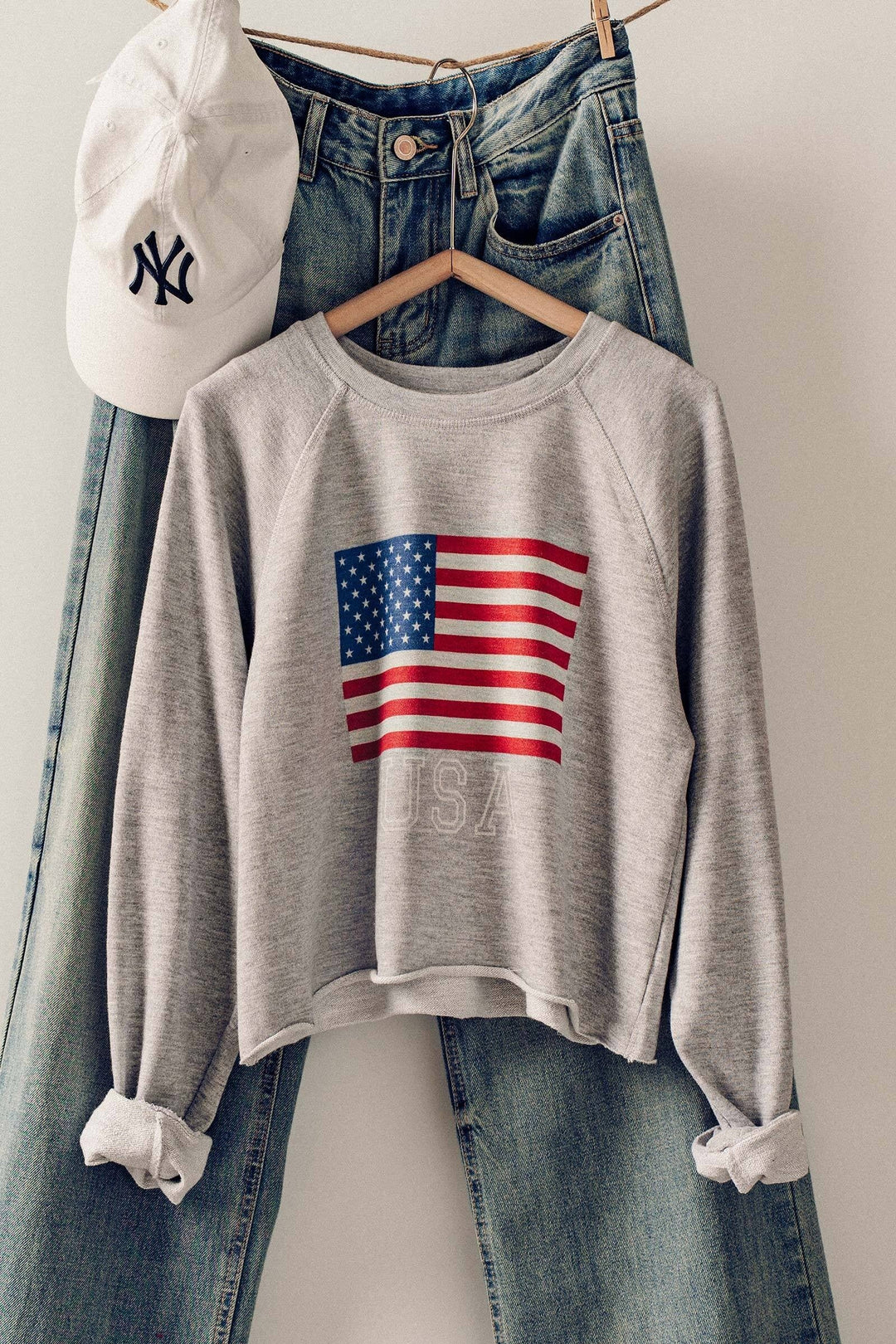 Usa Flag Cropped Raglan Sweatshirt For Women