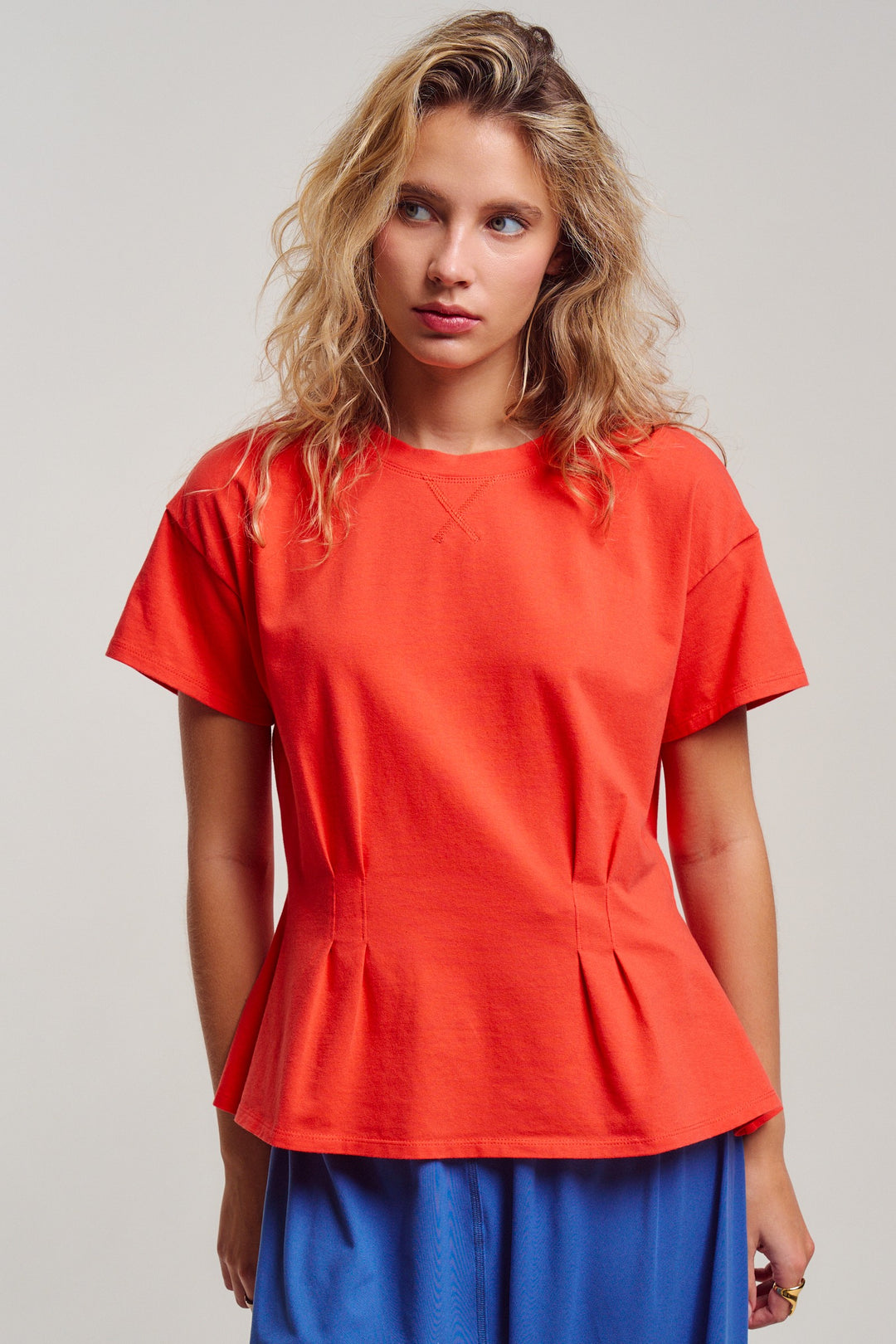 front pintuck mineral washed cotton tee - coral (additional view)