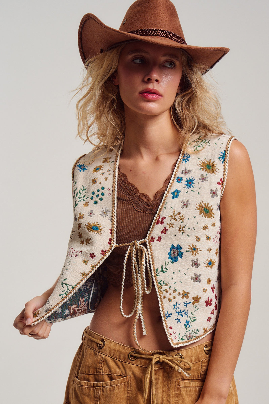 folklore tapestry vest - beige multi (additional view)