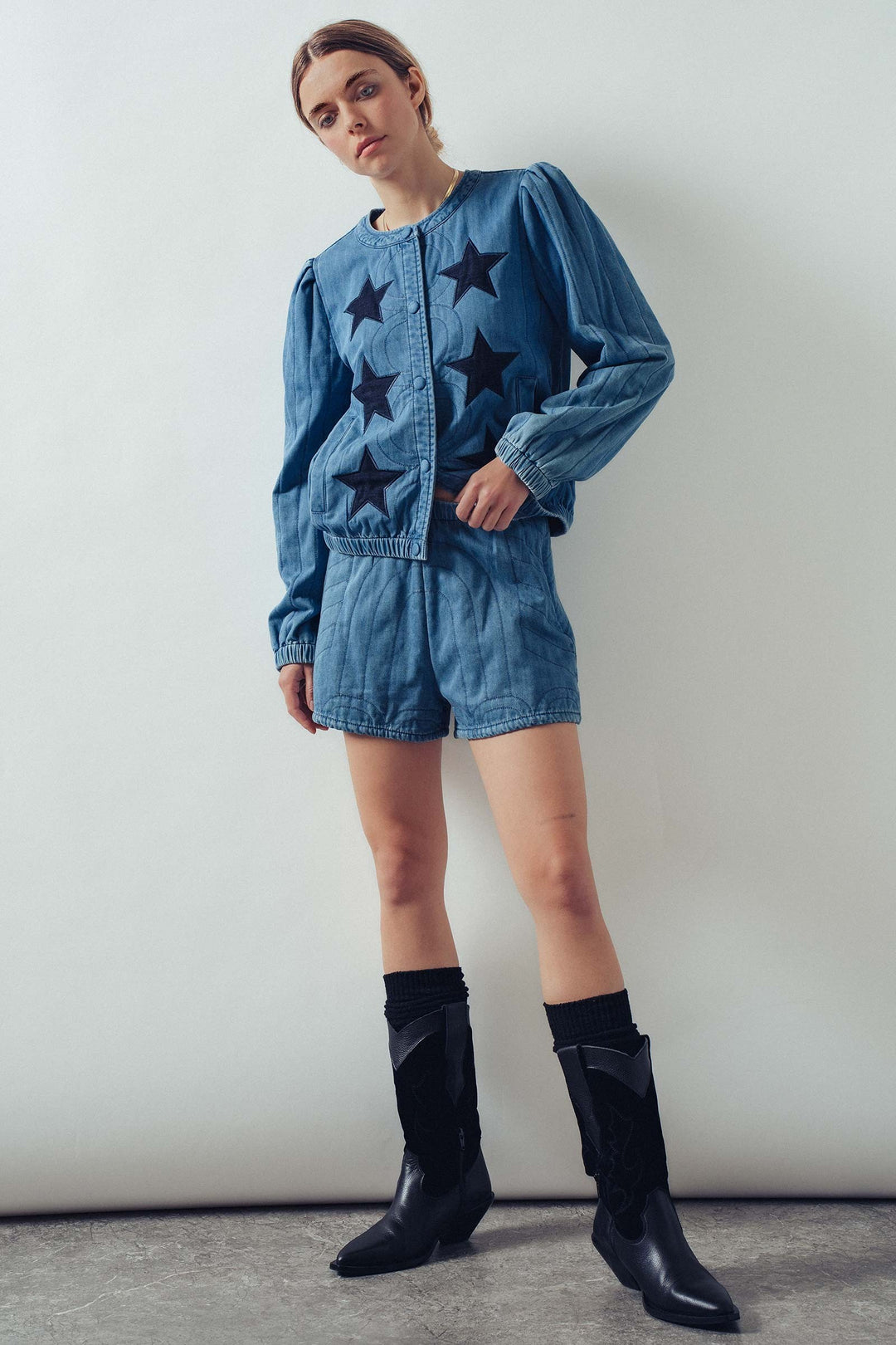 quilted high waisted denim shorts with detailing - blue