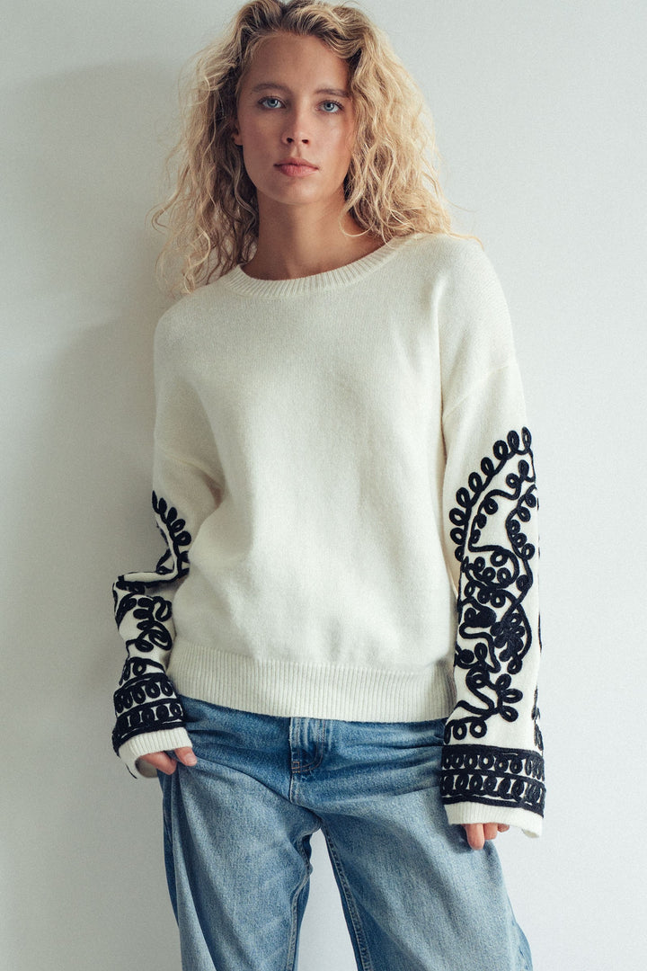 embroidered sleeve knit sweater - ivory black (additional view)