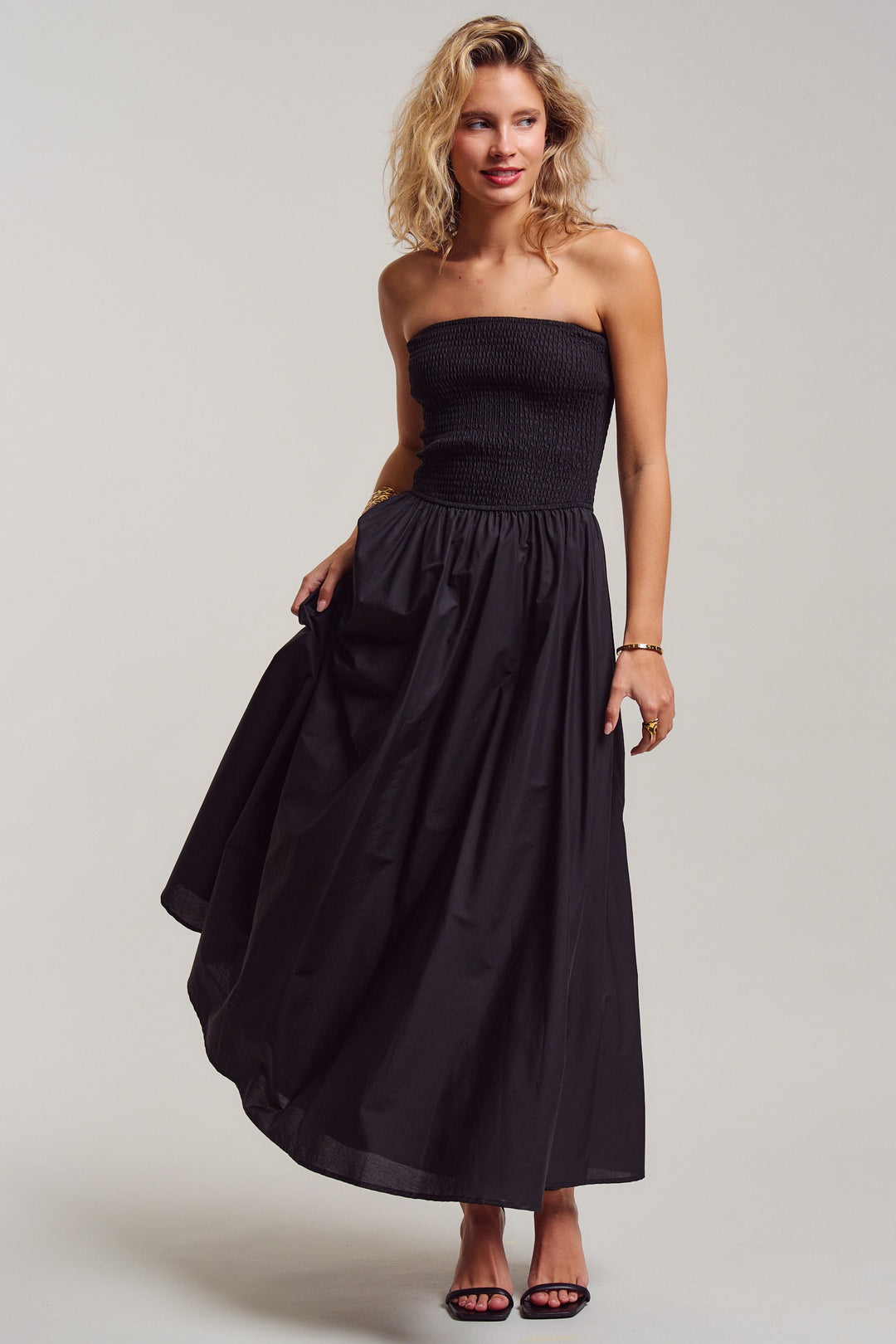 chic smocked maxi - black (additional view)