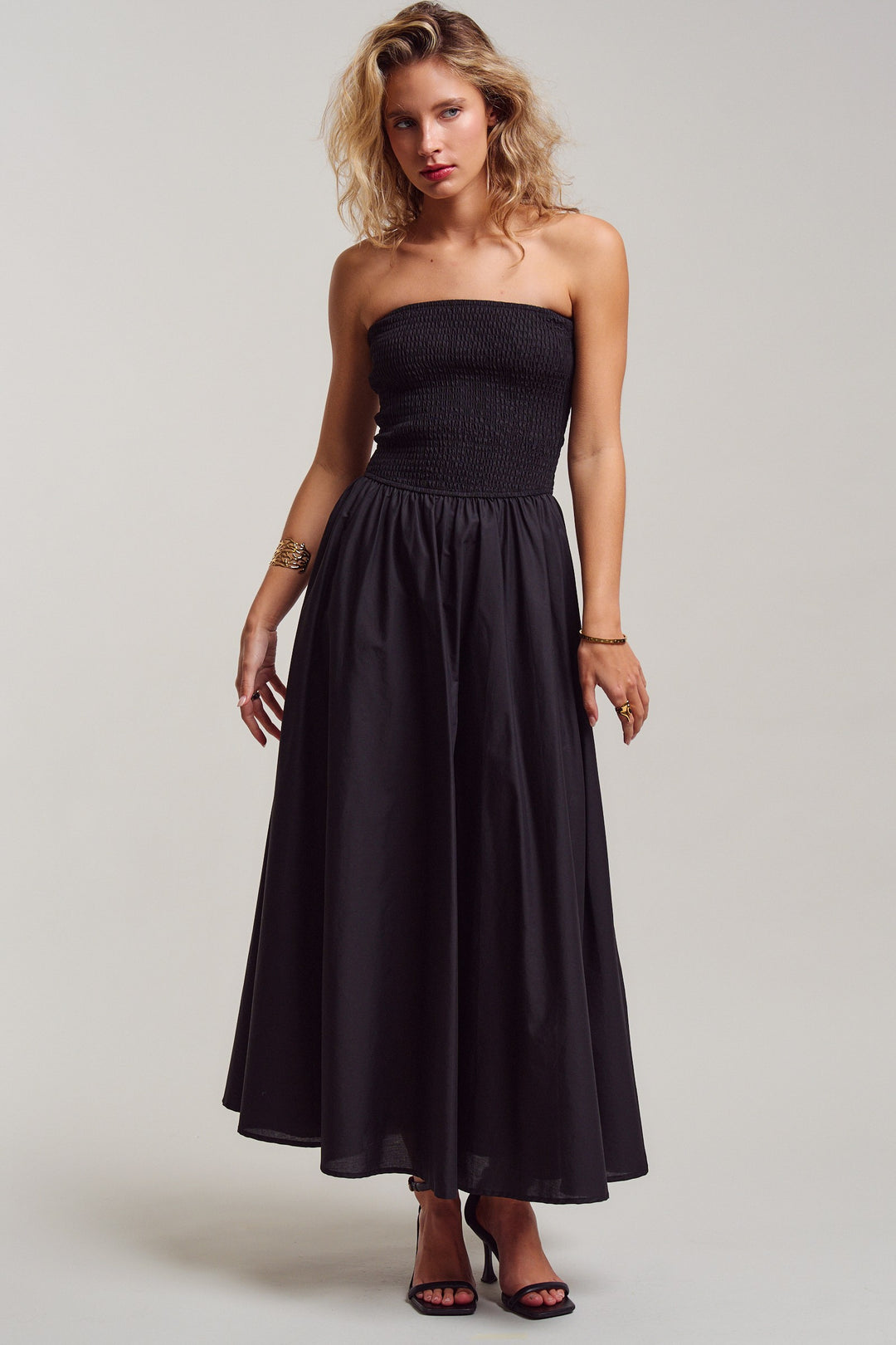 chic smocked maxi - black (additional view)