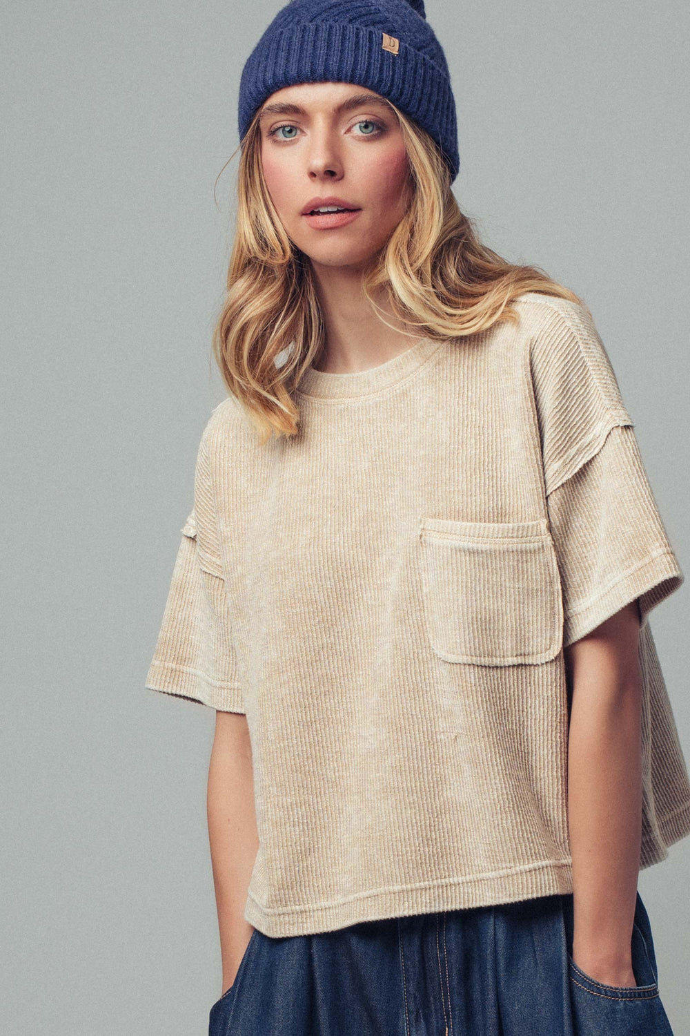 washed pocket crop tee - khaki (additional view)