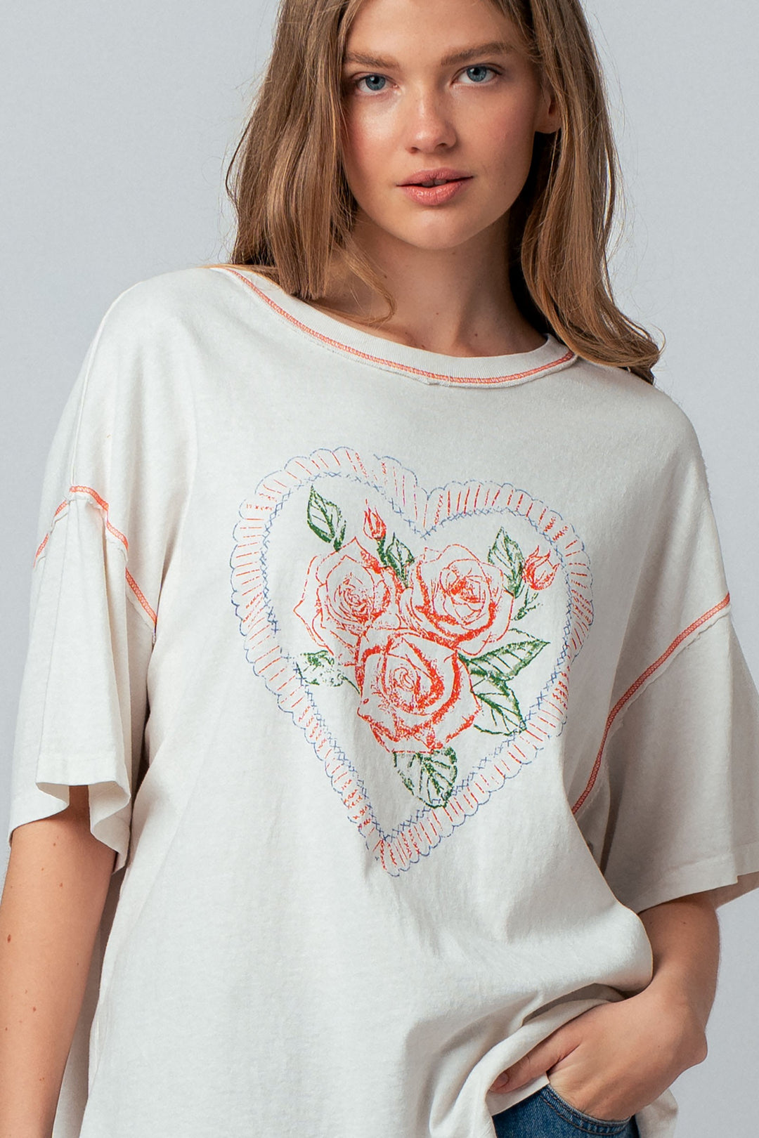 hearted flower bed graphic tee - ivory