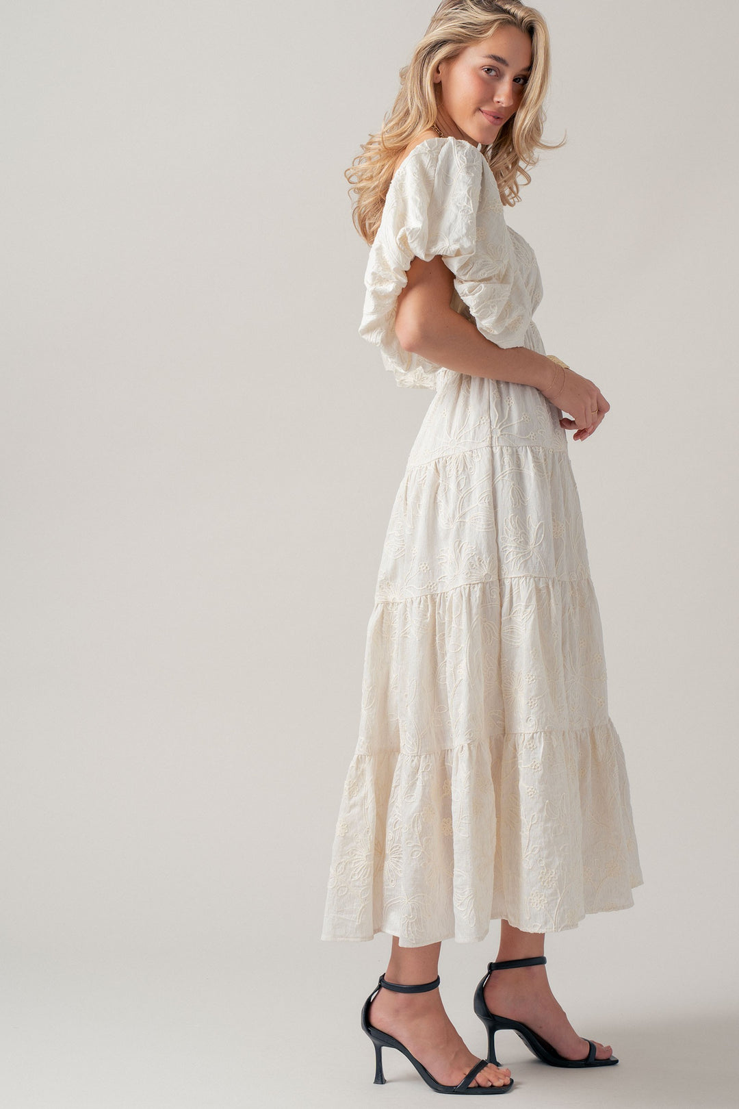 dreamy tiered puff sleeve midi dress - ivory (additional view)