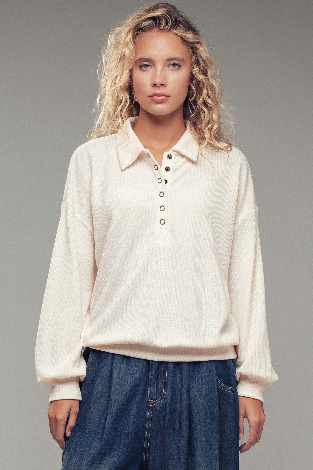 detail collared knit polo - cream