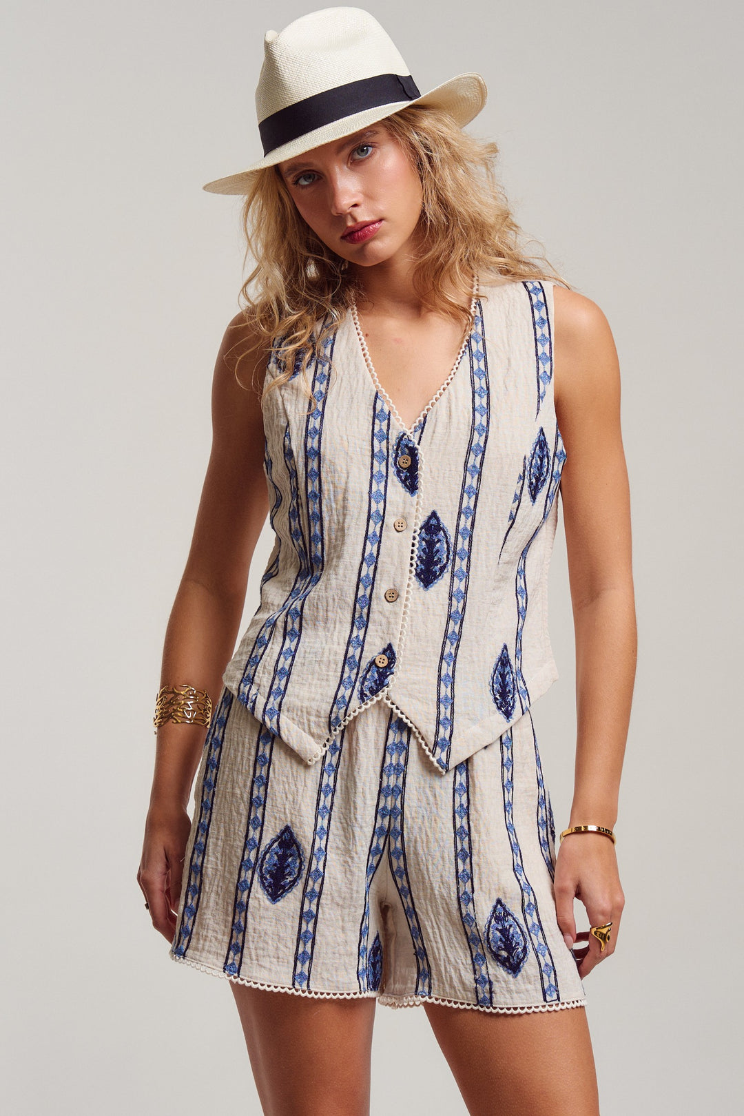 malta stripe embroidered camp shorts - cream blue (additional view)