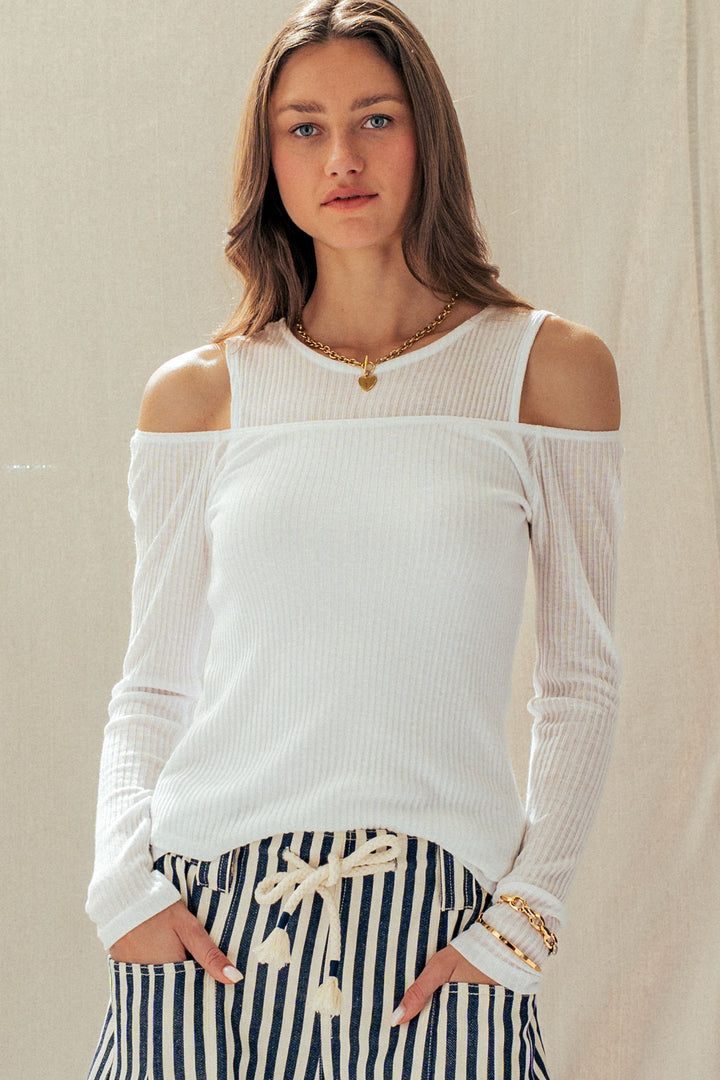 chic cold shoulder cutout top - white