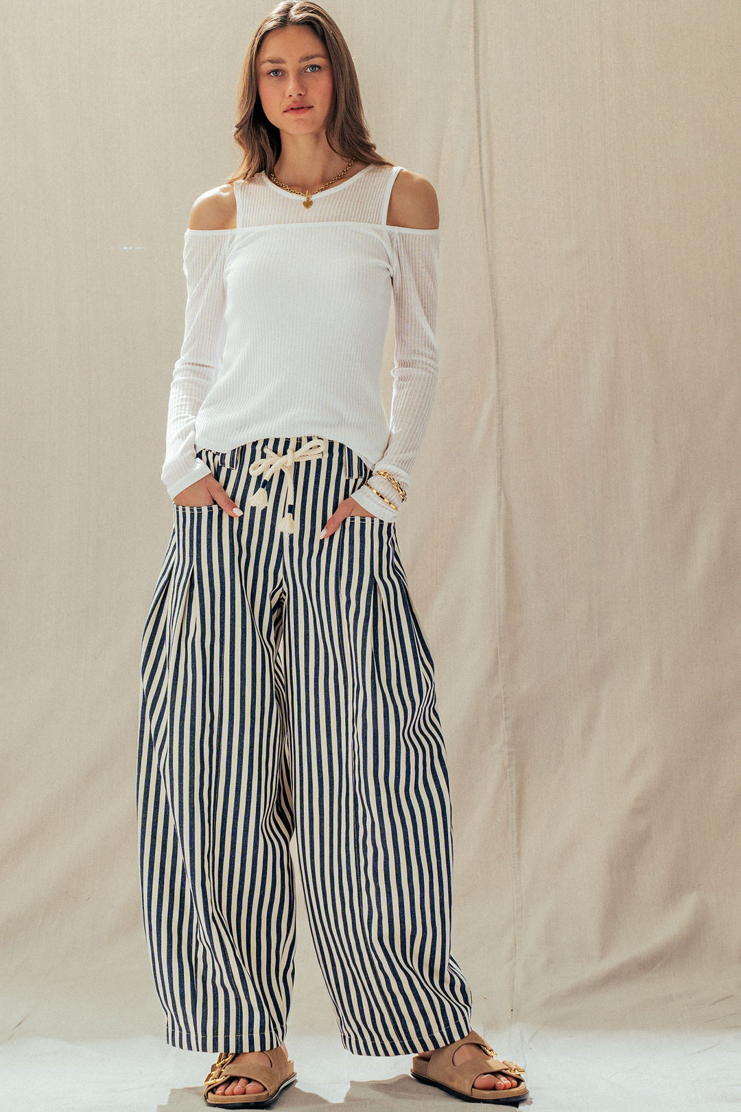 chic cold shoulder cutout top - white (additional view)