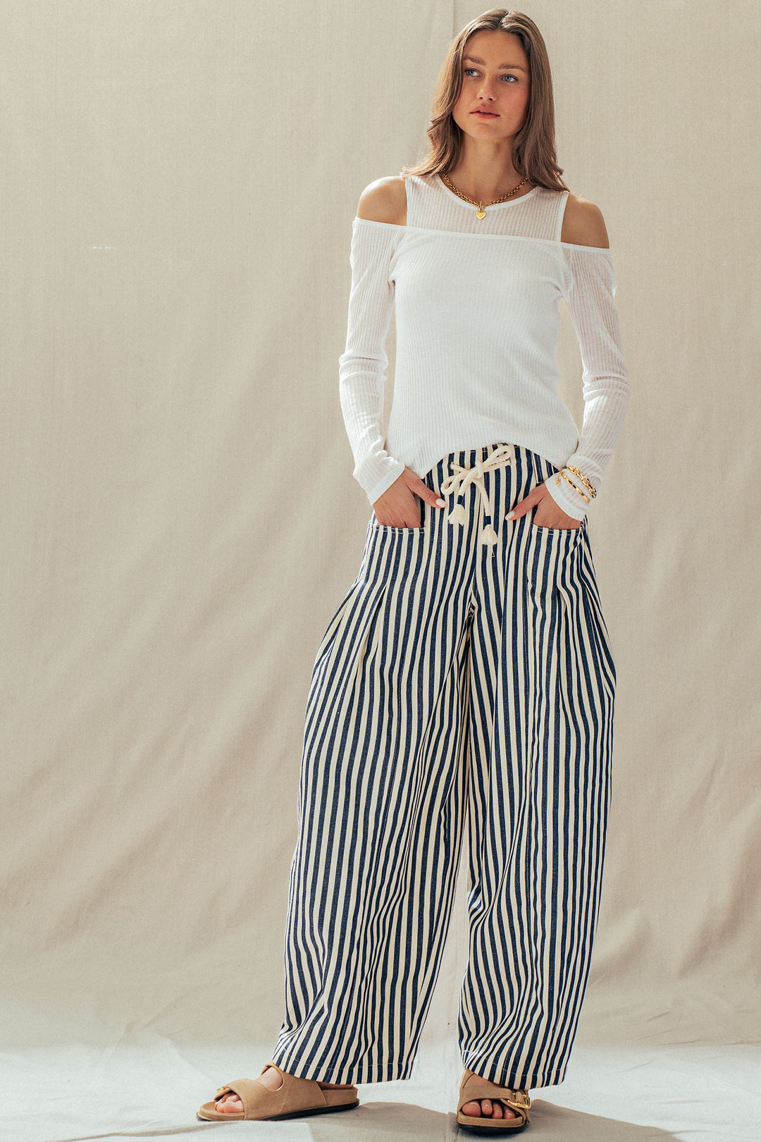 chic cold shoulder cutout top - white (additional view)