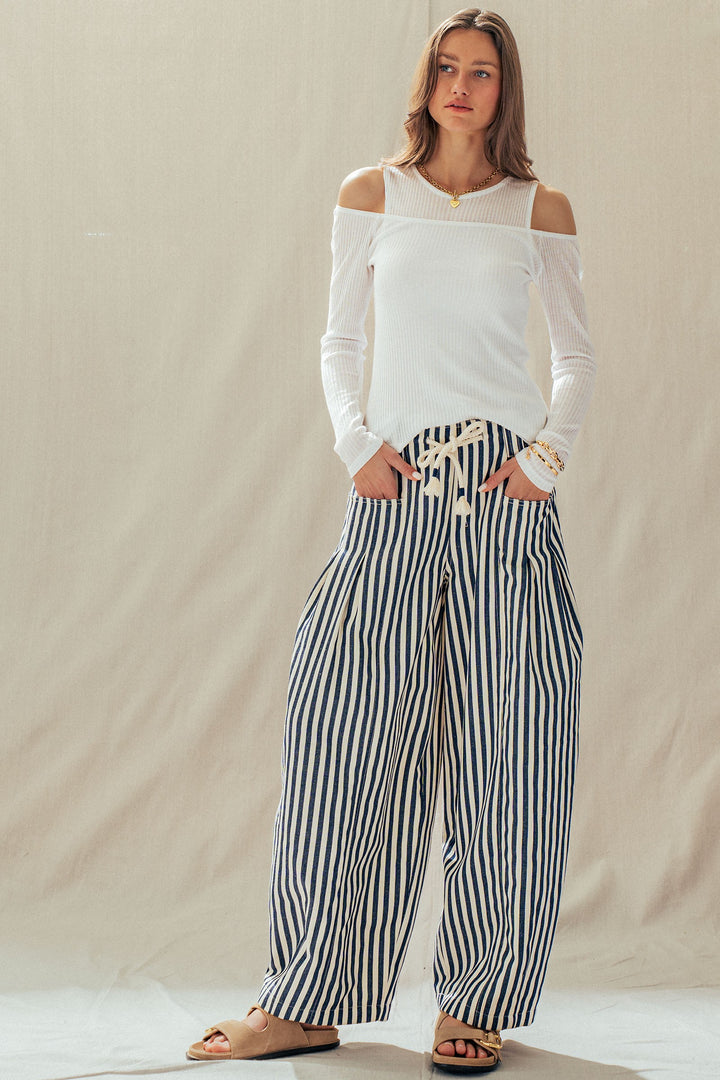 chic cold shoulder cutout top - white (additional view)