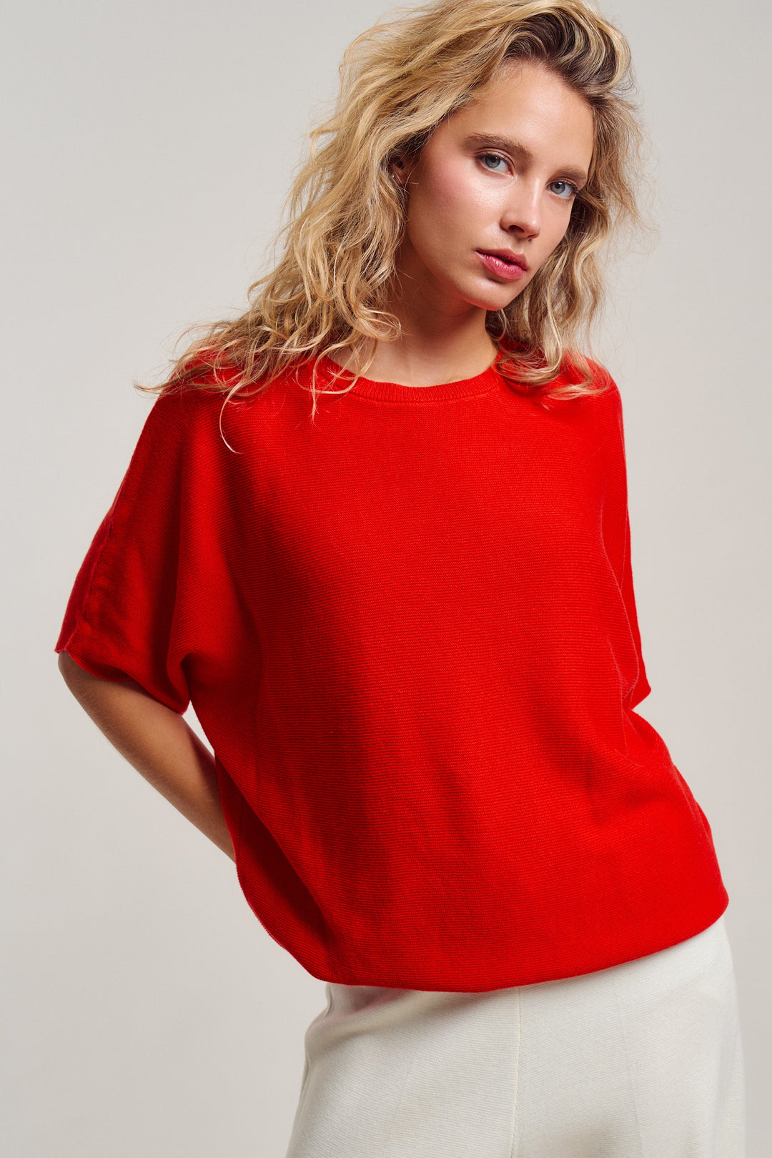 dolman short sleeve knit top - red