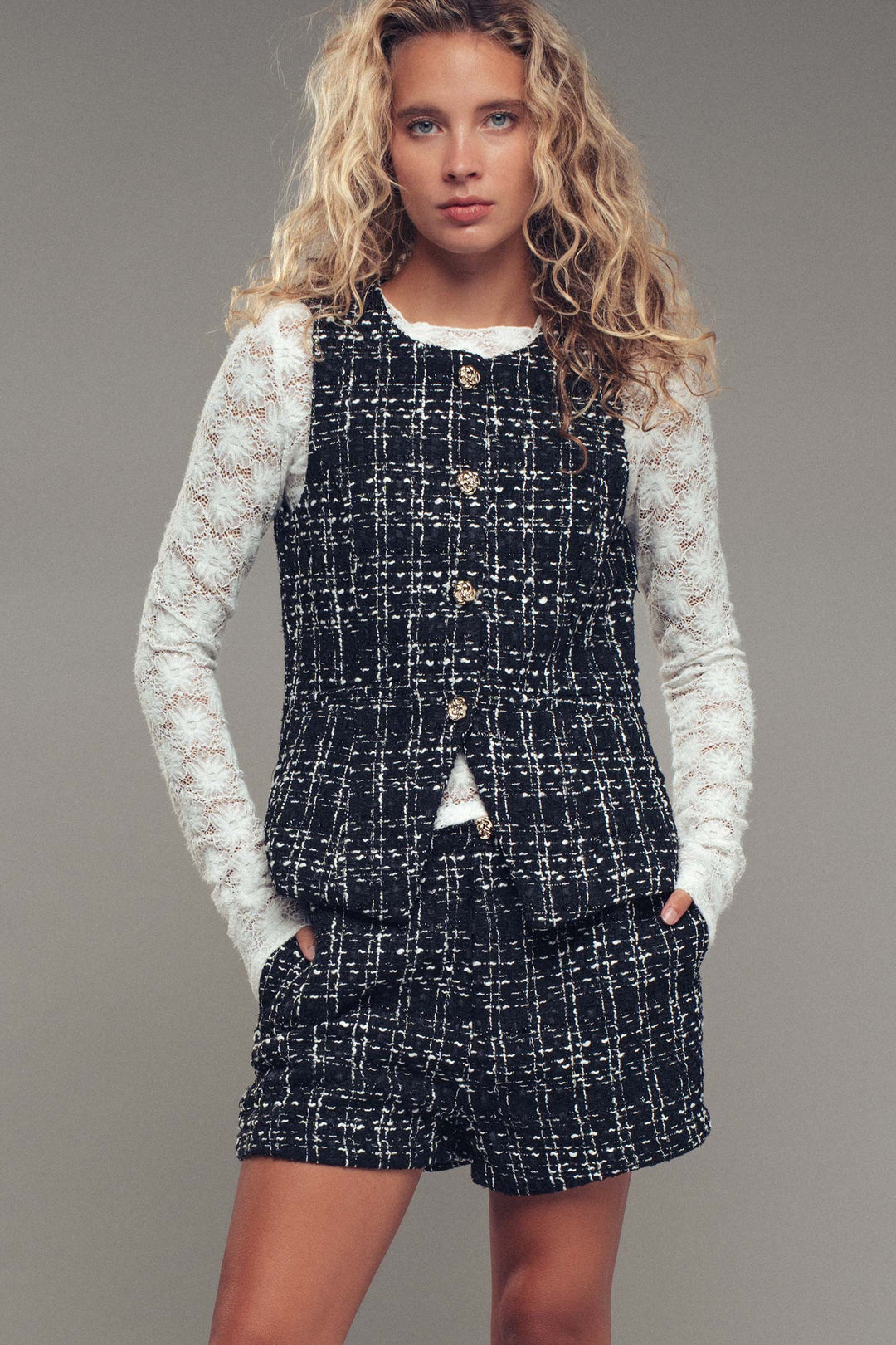 tweed button vest - black (additional view)