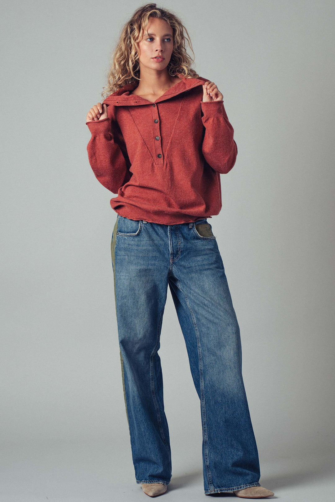 Relaxed Button-Up Knit Pullover with Collar Detail