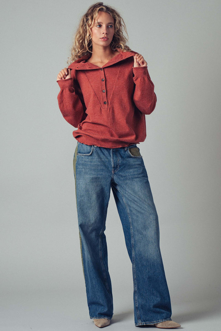 Relaxed Button-Up Knit Pullover with Collar Detail