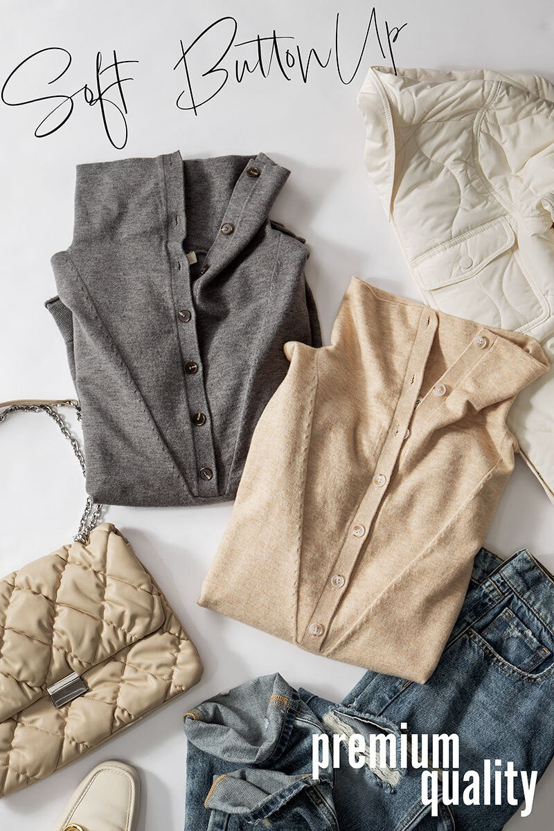 Relaxed Button-Up Knit Pullover with Collar Detail