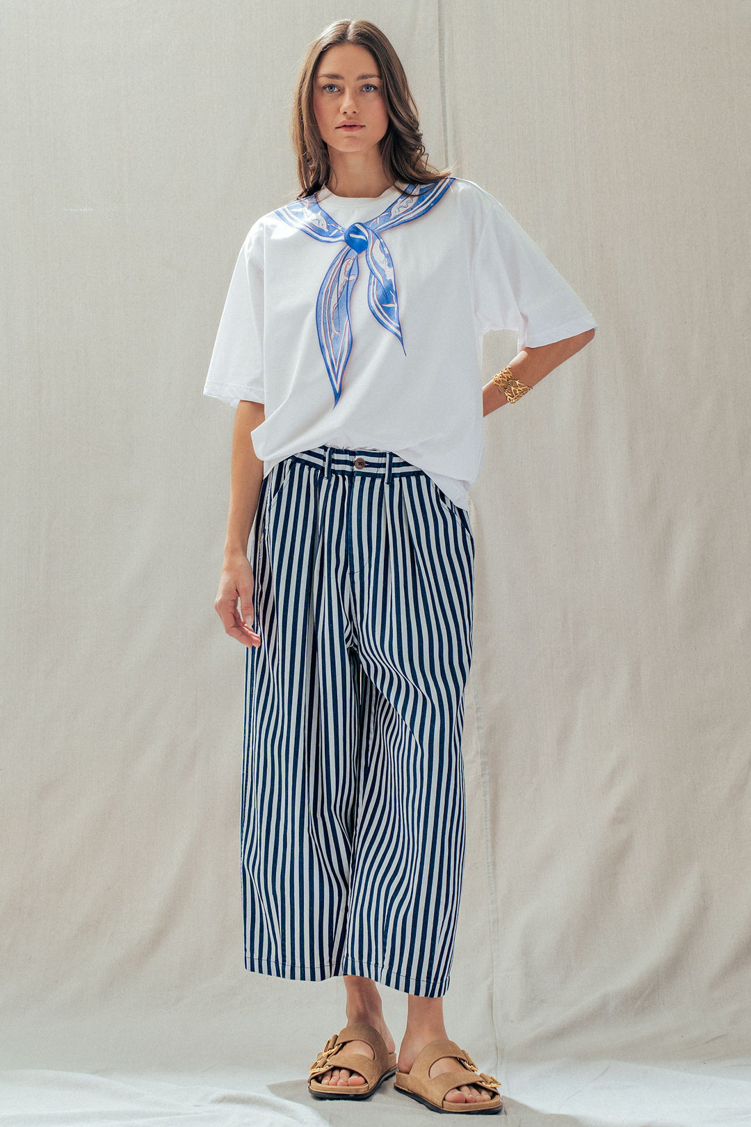 coastal chic scarf graphic tee - white (additional view)