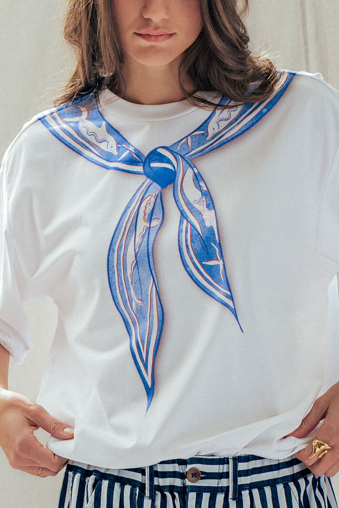 coastal chic scarf graphic tee - white (additional view)