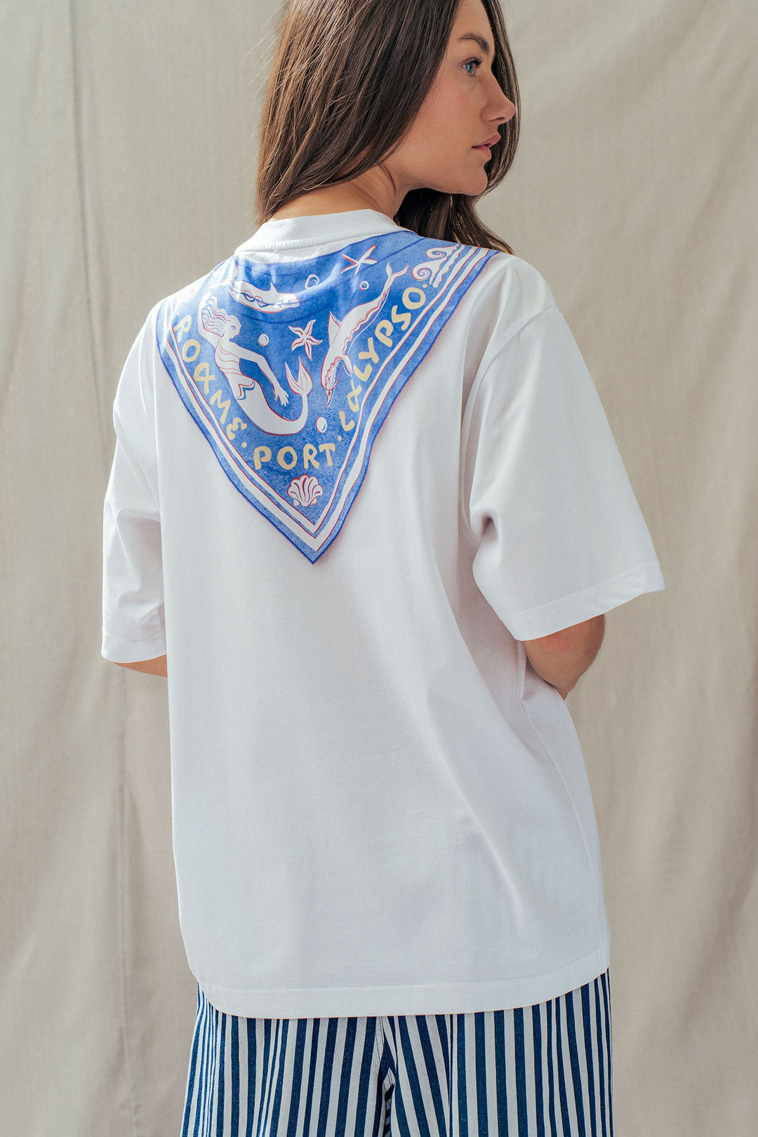 coastal chic scarf graphic tee - white (additional view)