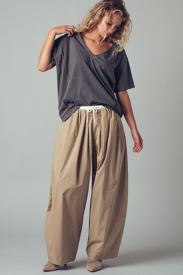 vintage wash v neck tee - charcoal (additional view)