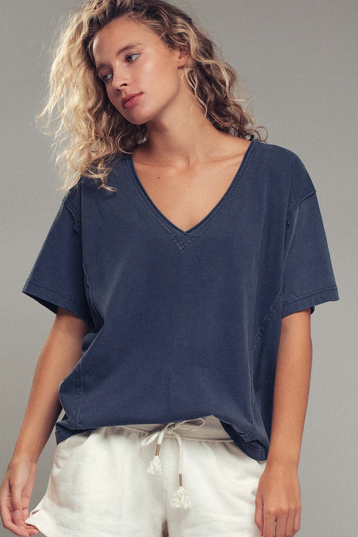 vintage wash v neck tee - navy (additional view)