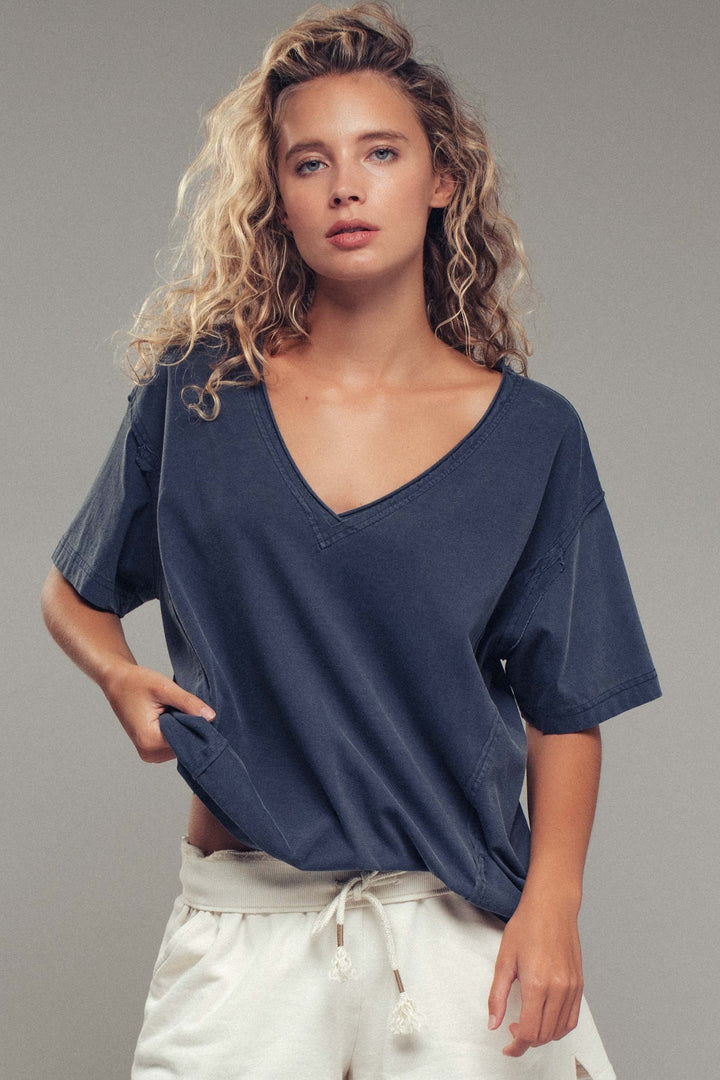 vintage wash v neck tee - navy (additional view)