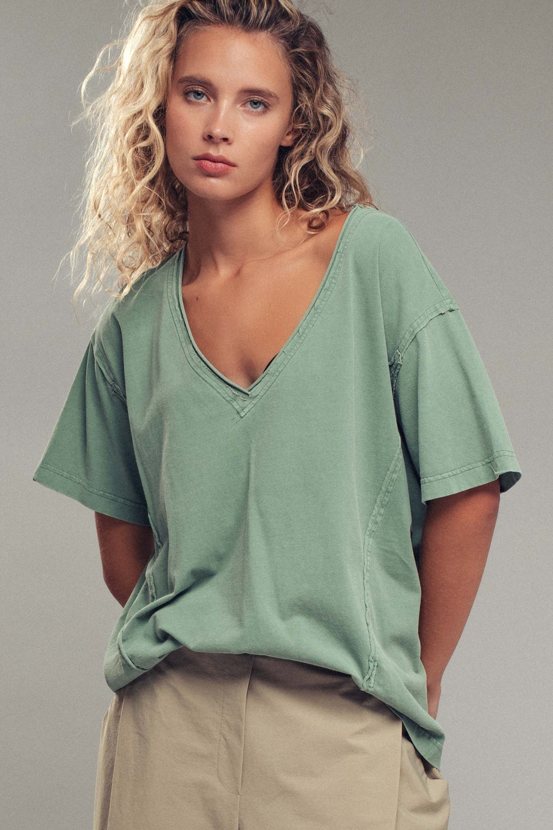 vintage wash v neck tee - olive (additional view)