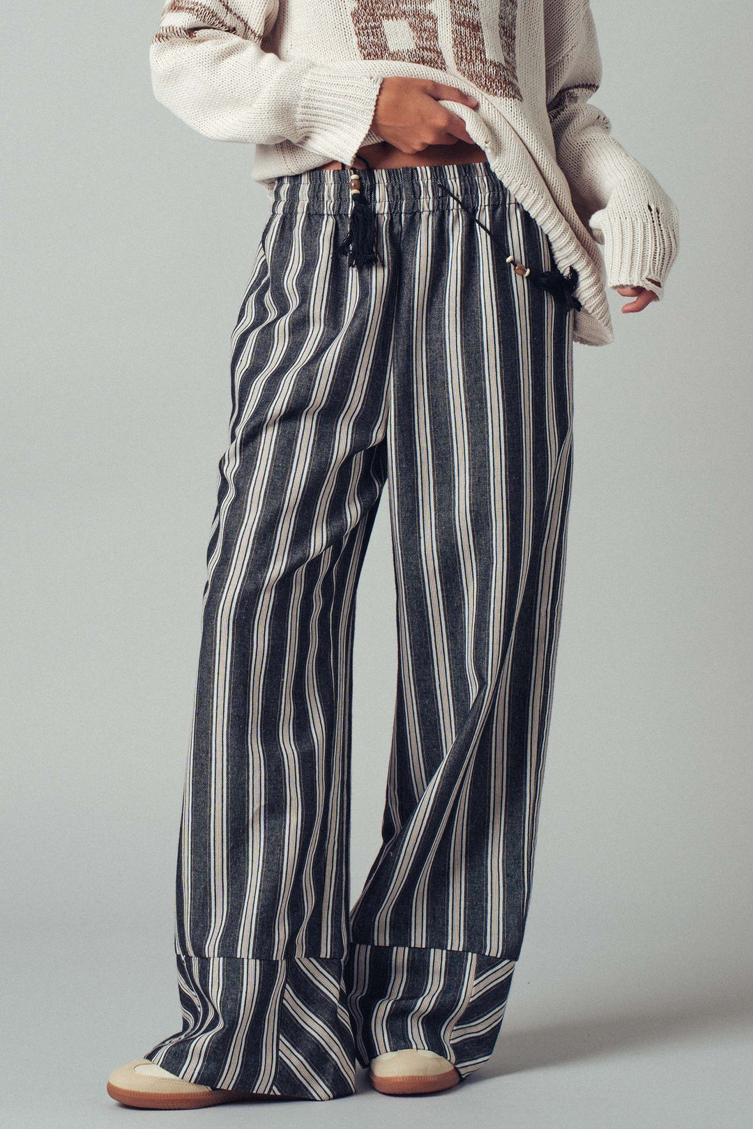 wide leg striped pants w drawstring tassel - black (additional view)