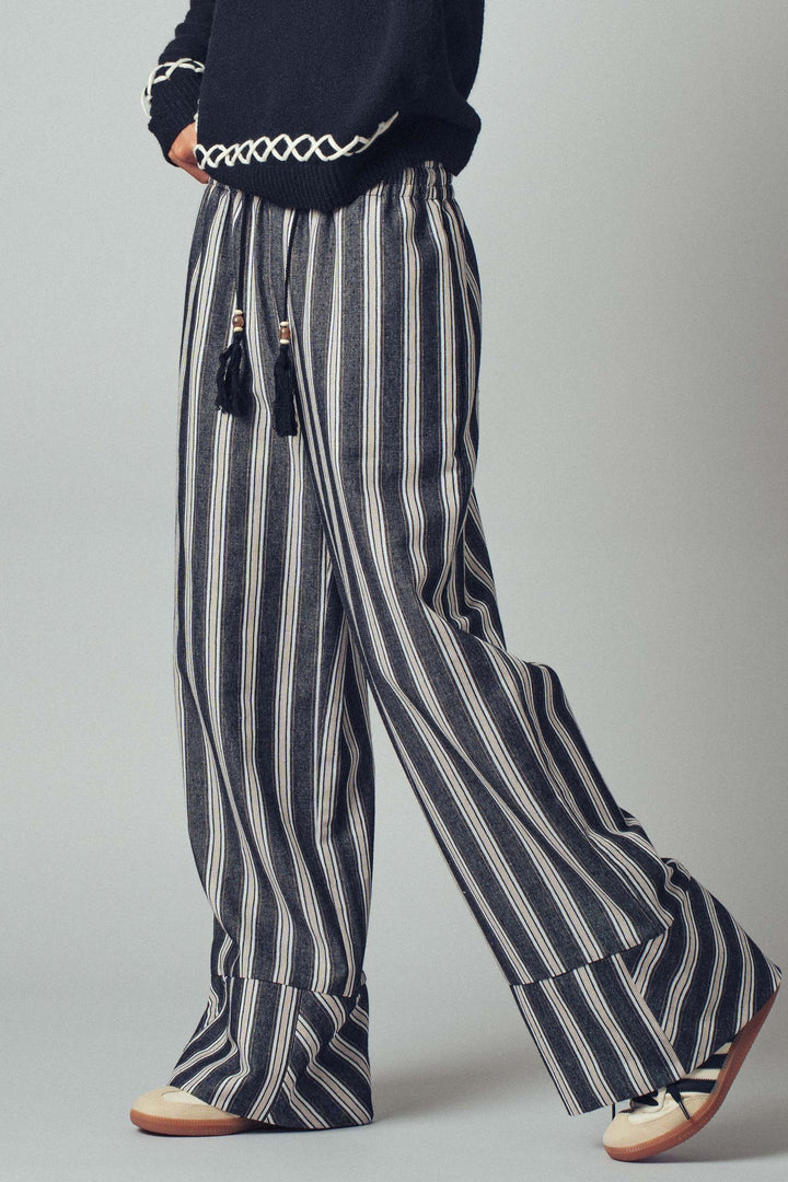 wide leg striped pants w drawstring tassel - black (additional view)
