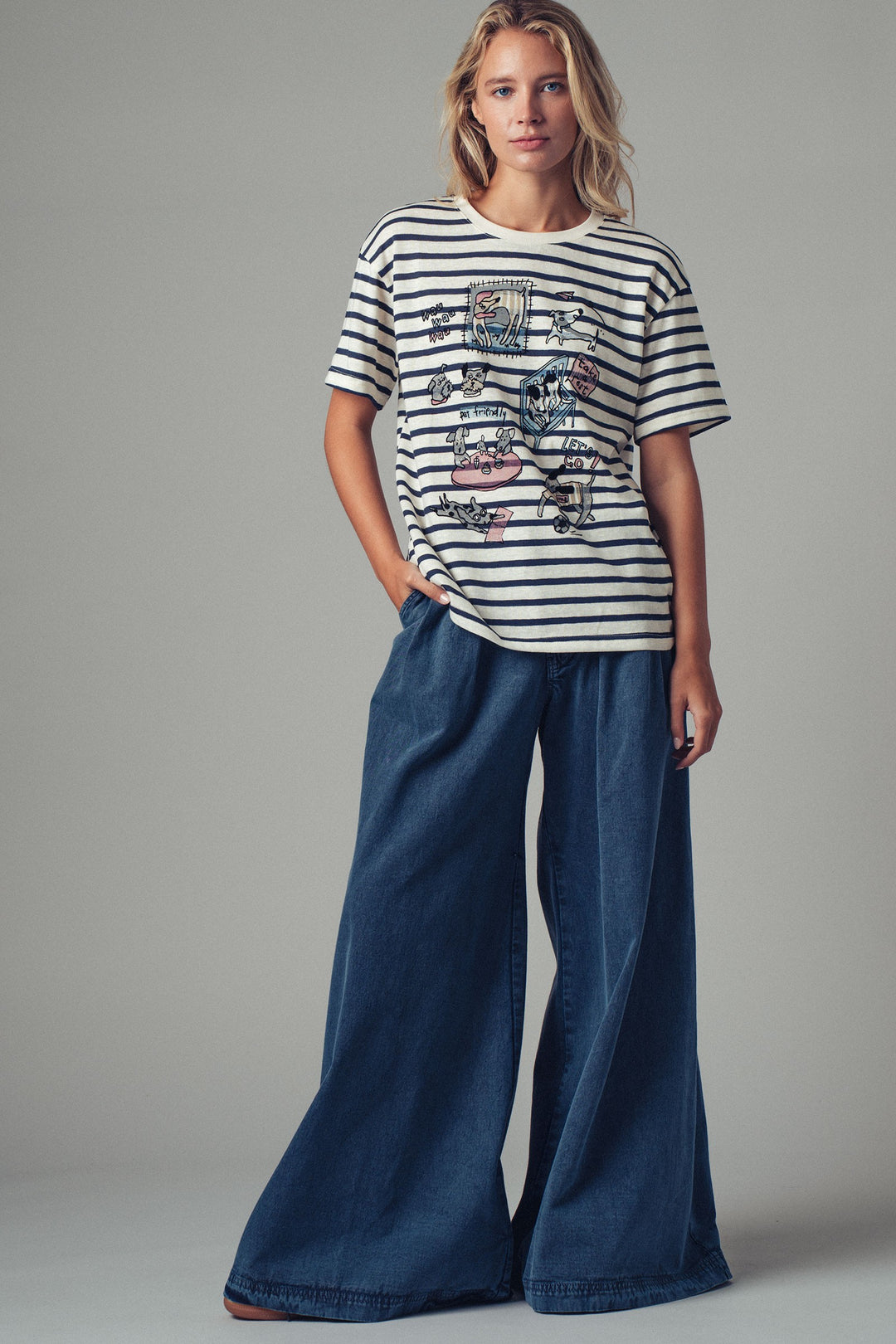 Striped Pet Friendly Graphic Tops for Women