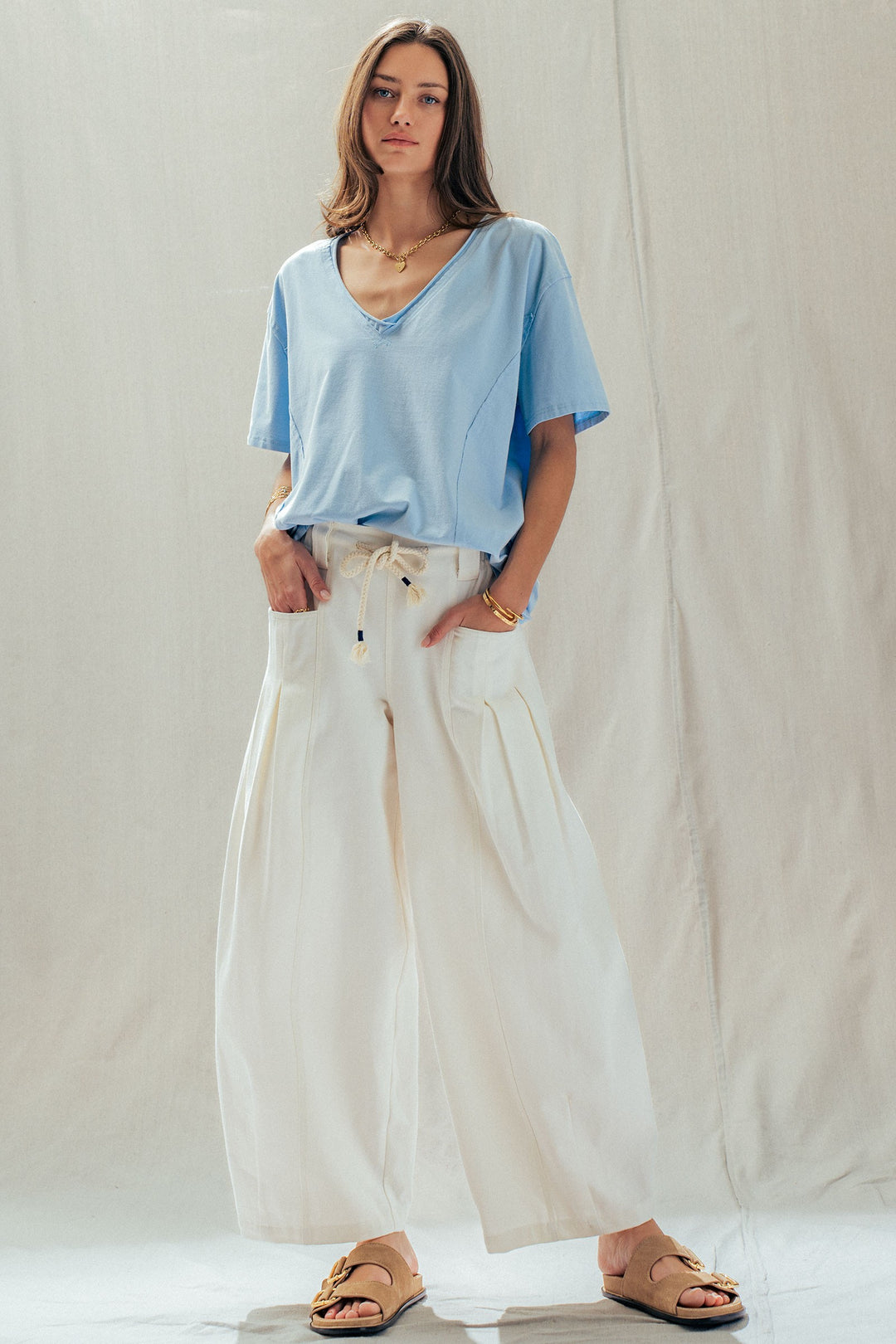 everyday vintage wash v neck tee - blue (additional view)