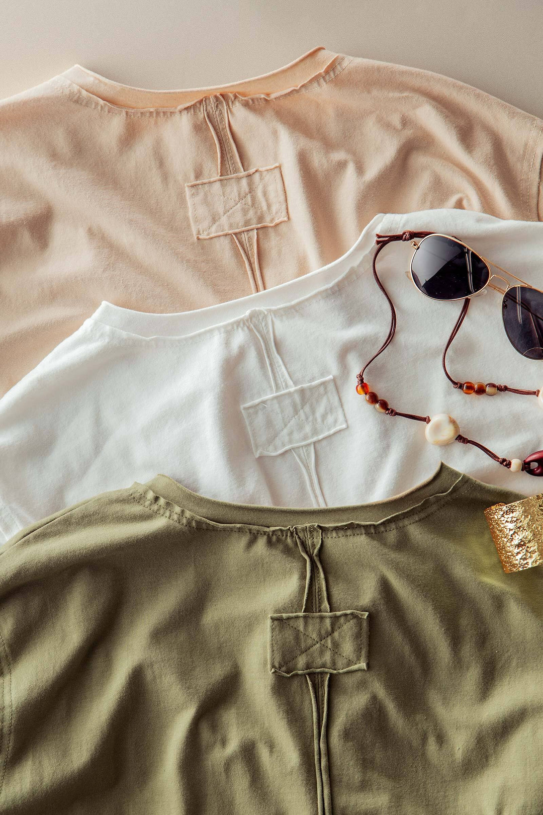 everyday vintage wash v neck tee - default