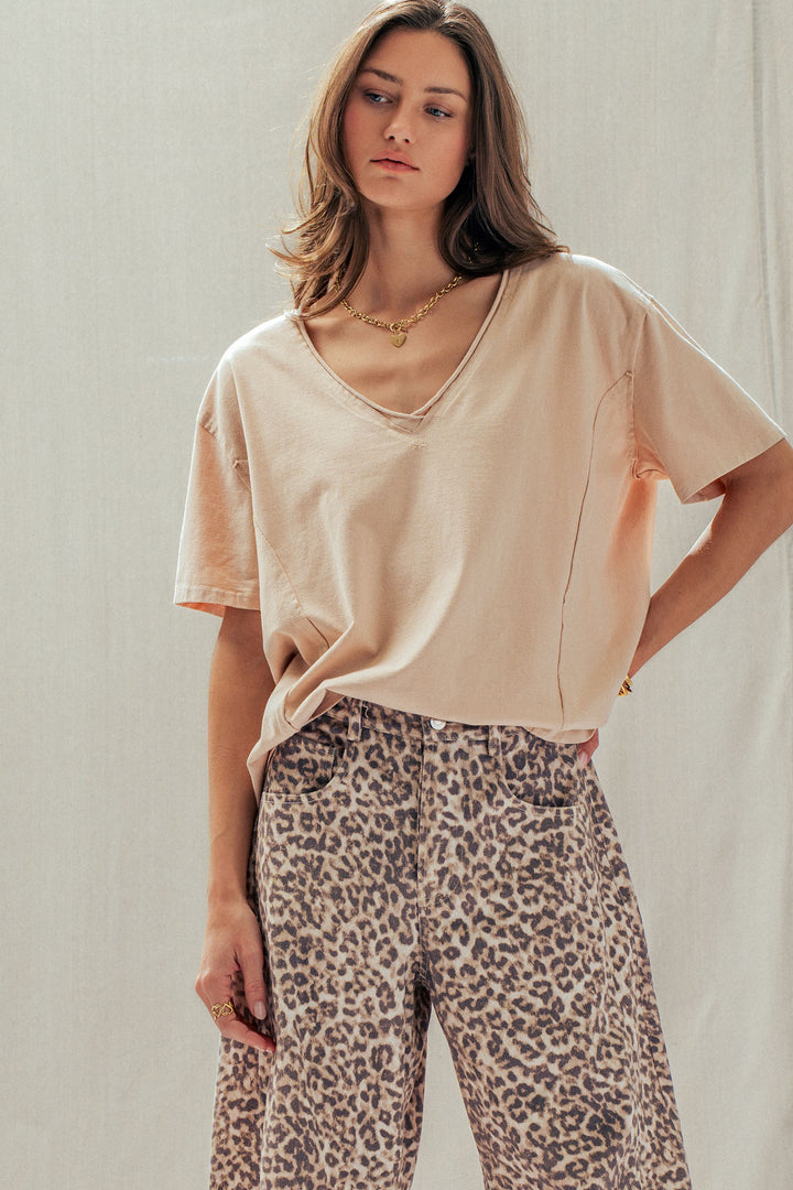 everyday vintage wash v neck tee - natural (additional view)