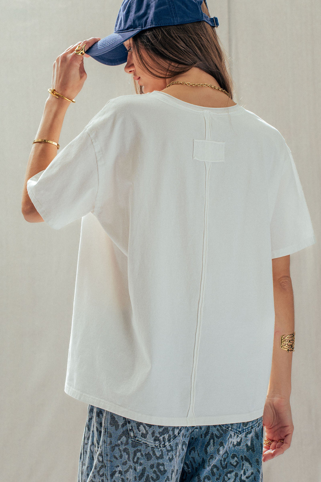everyday vintage wash v neck tee - white (additional view)