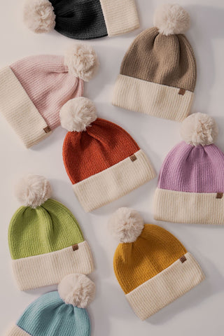 Cozy Two-Tone Knit Beanie with Pom-Pom Accent in Lavander - Women's Wholesale Beanies | Trend Notes