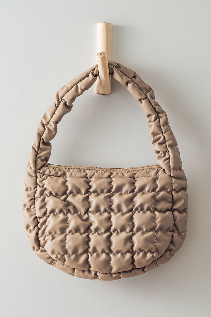 QUILTED LEATHER TOTE SHOULDER BAG in Beige - Women's Wholesale Shoulder Bags | Trend Notes