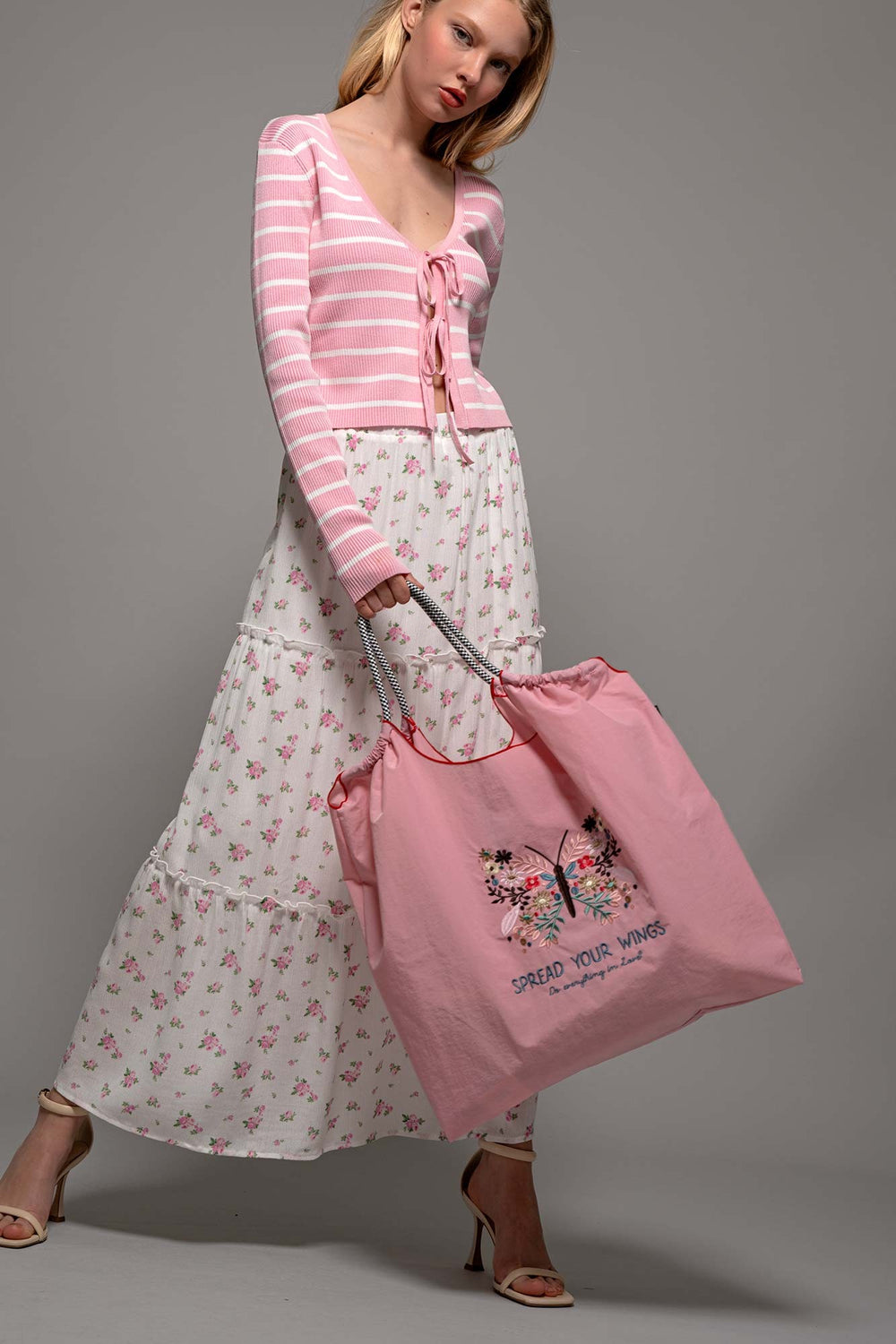 Butterfly Dreams Tote in Pink - Women's Wholesale Shoulder Bags | Trend Notes