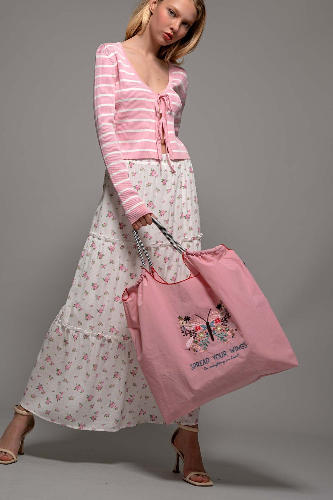 Butterfly Dreams Tote in Pink - Women's Wholesale Shoulder Bags | Trend Notes