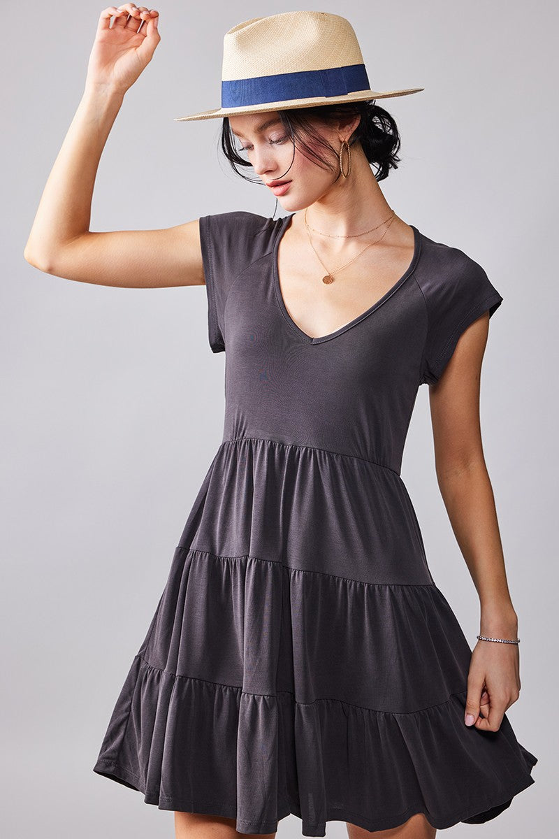 BELLA SHORT SLEEVE V NECK TIERED DRESS in Black - Women's Wholesale Casual Dresses | Trend Notes