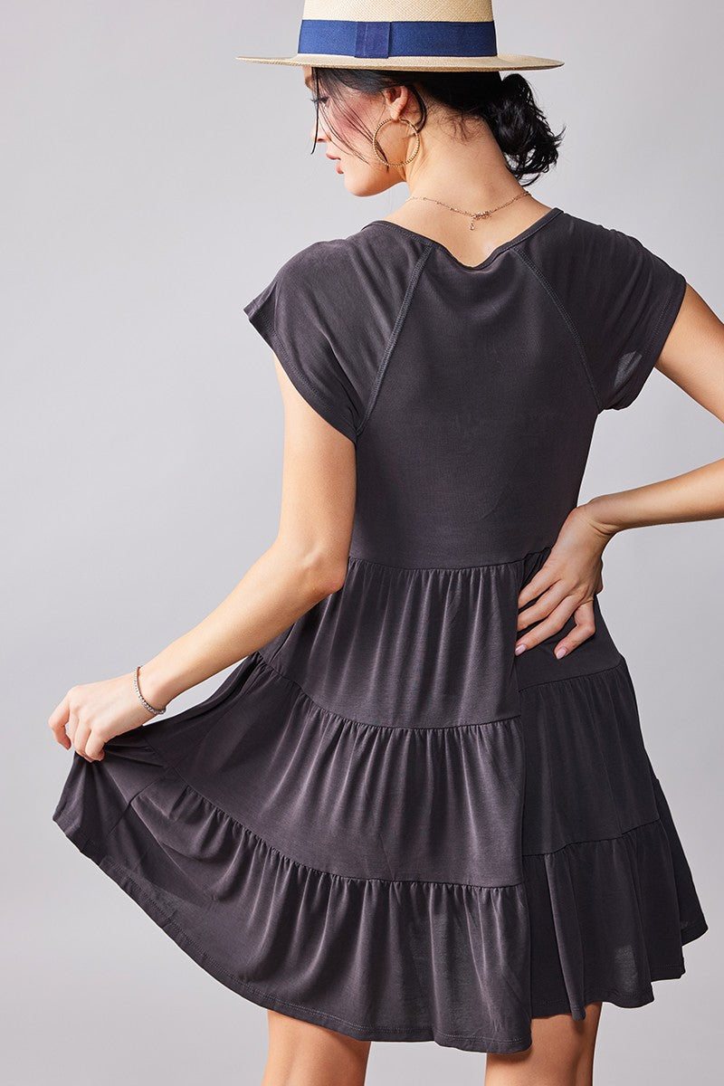 BELLA SHORT SLEEVE V NECK TIERED DRESS in Black - Women's Wholesale Casual Dresses | Trend Notes
