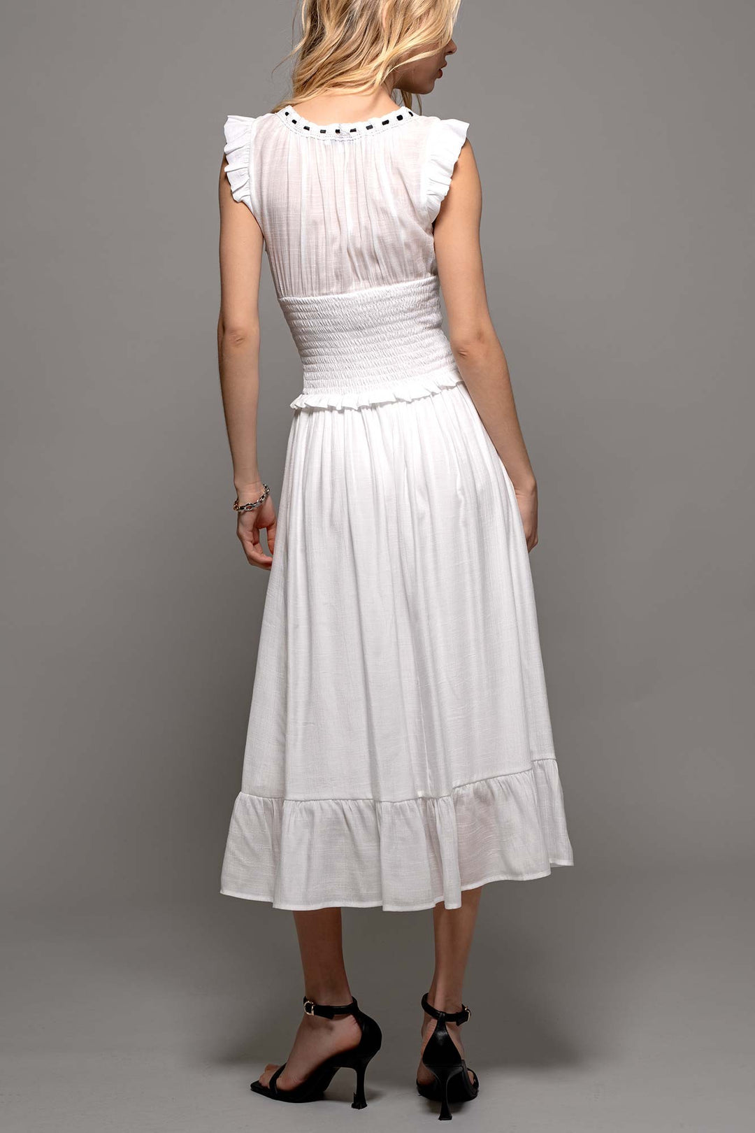 Sweet Contrast White Black Midi Dress in White - Women's Wholesale Casual Dresses | Trend Notes