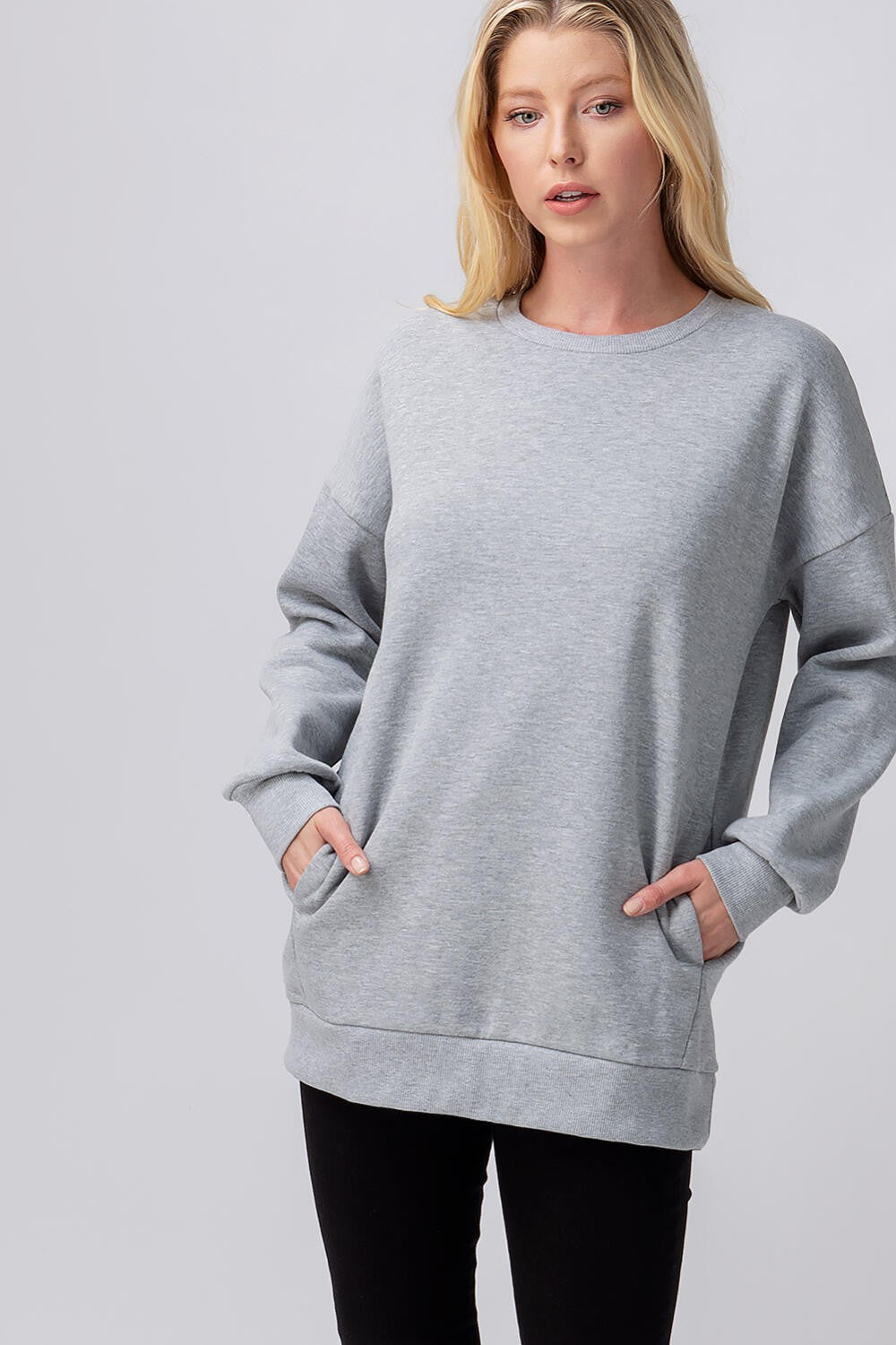 Classic Relaxed Fit Long Sleeve Tops with Pockets in Black - Women's Wholesale Sweatshirts & Hoodies | Trend Notes