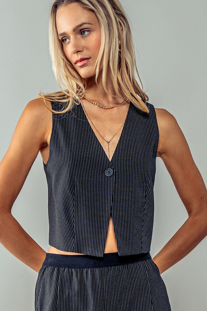 Pleated Pinstriped Vest in Black - Women's Wholesale Vests | Trend Notes