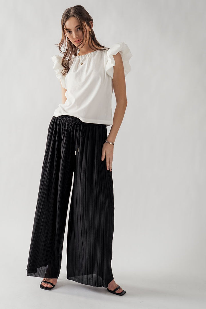Pleated Wide-Leg Drawstring Waist Pants in Black - Women's Wholesale Casual Pants | Trend Notes