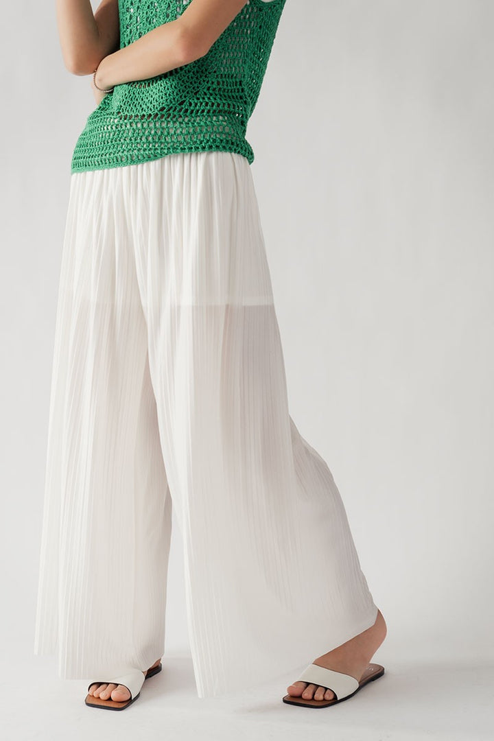 Pleated Wide-Leg Drawstring Waist Pants in Ivory - Women's Wholesale Casual Pants | Trend Notes