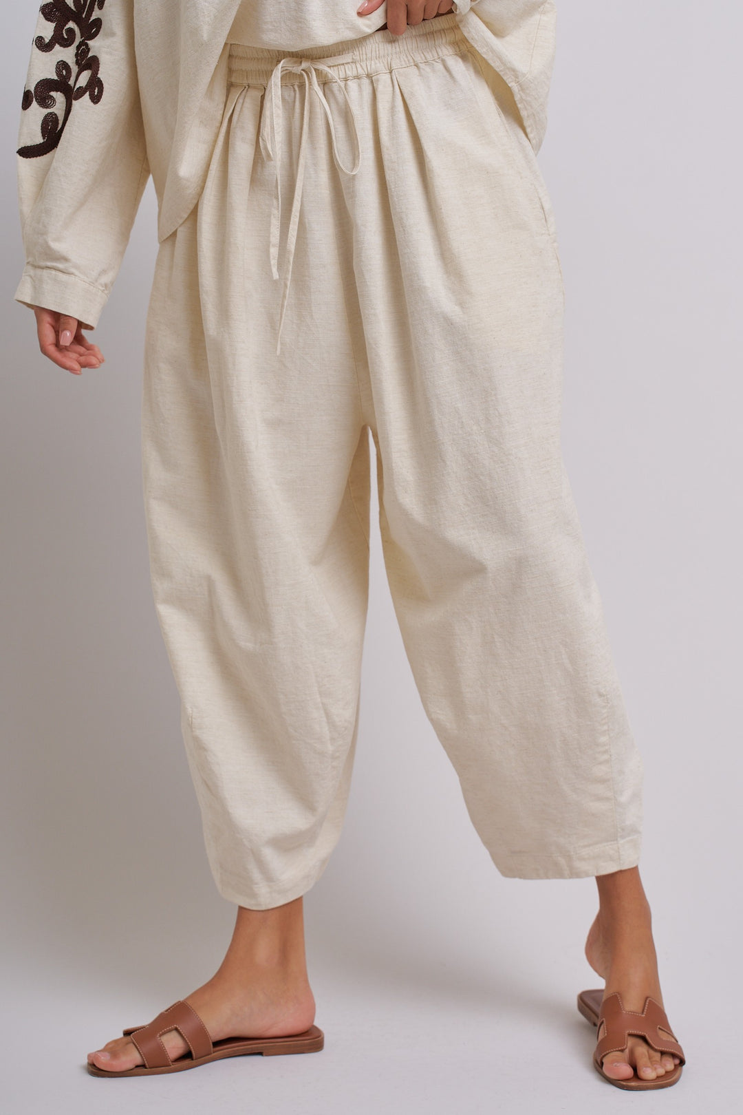 Rustic Charm Cocoon Linen Pants in Linen - Women's Wholesale Pants | Trend Notes