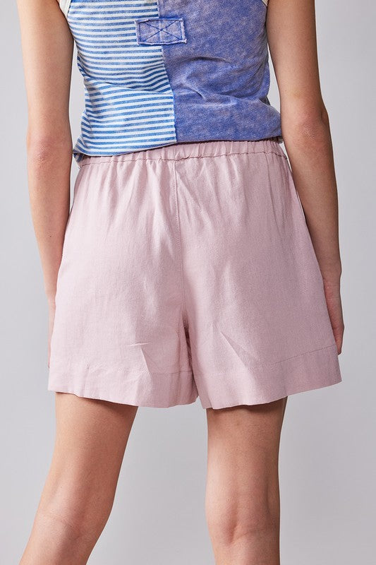 Comfy Elastic Waist Side Pockets Shorts in Pink - Women's Wholesale Shorts | Trend Notes