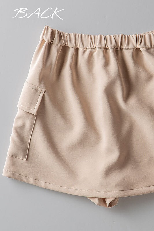 CARGO SKORT W SMOCK WAIST in Beige - Women's Wholesale Shorts | Trend Notes
