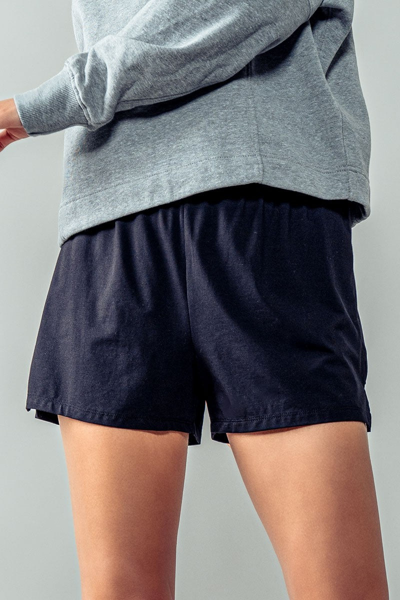 Relaxed Everyday Pull-On Shorts w/Soft Waistband in Black - Women's Wholesale Casual Shorts | Trend Notes